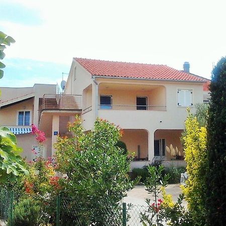 Apartments Jadranica Murter Exterior foto