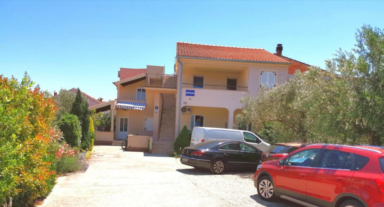 Apartments Jadranica Murter Exterior foto